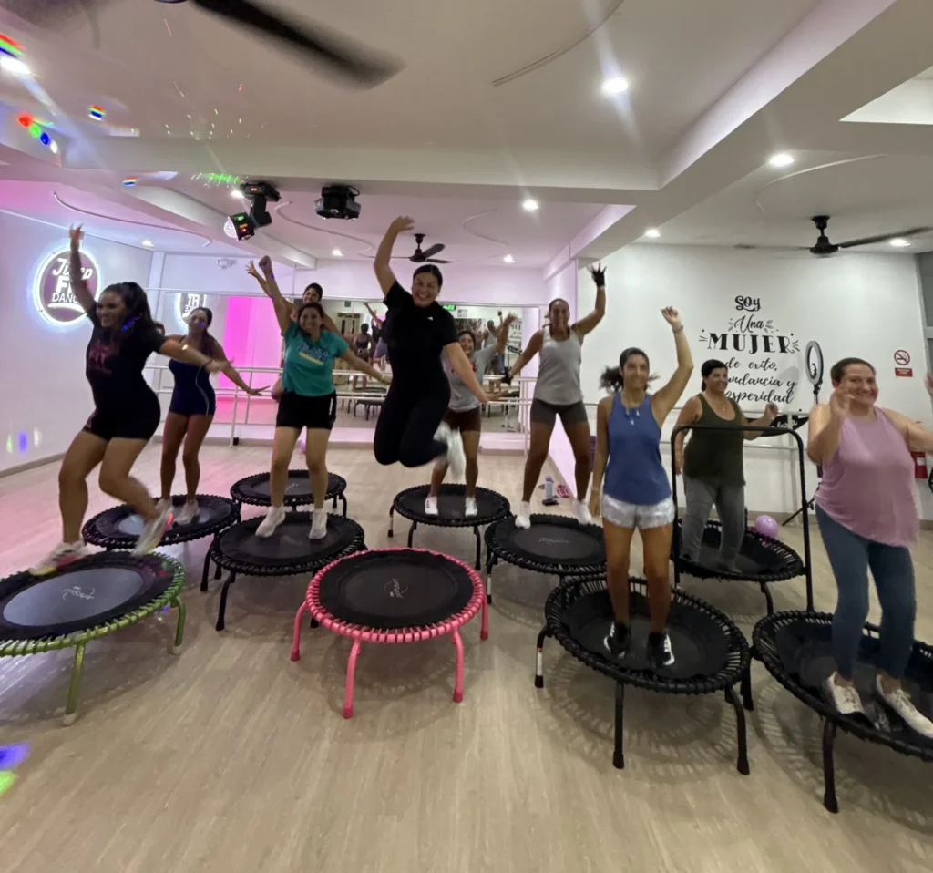Clase grupal Jump Fit Dance